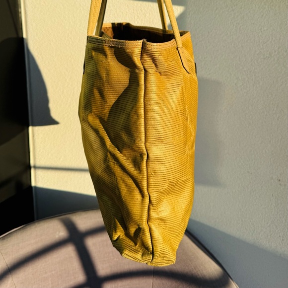 Yes Saint Laurent tote bag gold coated canvas - Picture 5 of 10